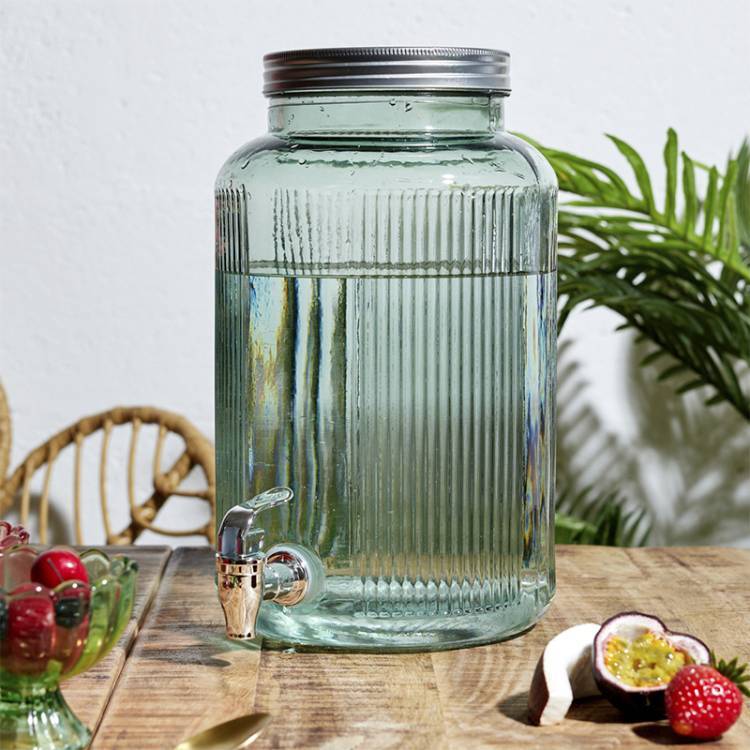 Depósito Agua Strike vista 2