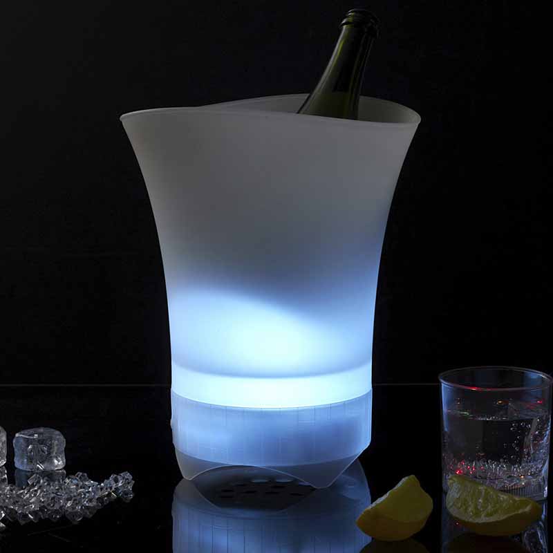 Champanera Altavoz+Led vista 2